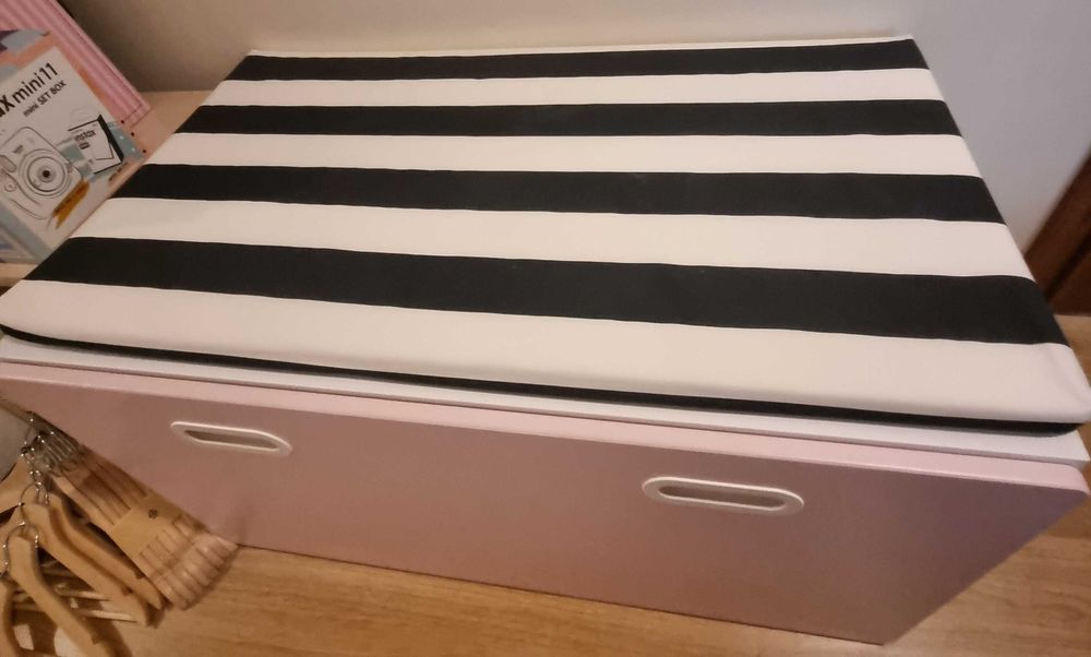 Ławka z pojemnikiem na zabawki IKEA różowa + poduszka GRATIS