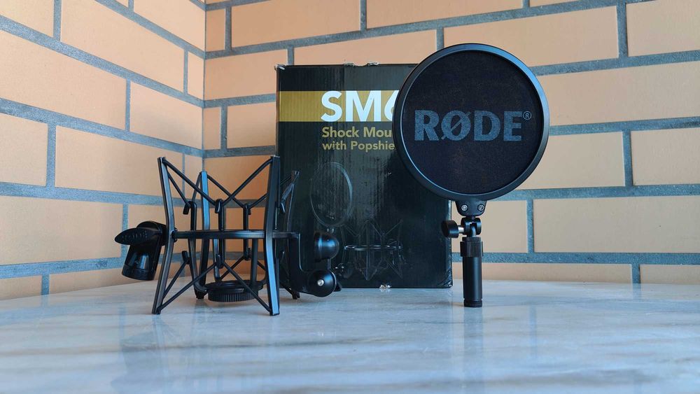 Shock Mount + Pop Filter p/ Microfone Estúdio - Rode - SM6 - Como Novo