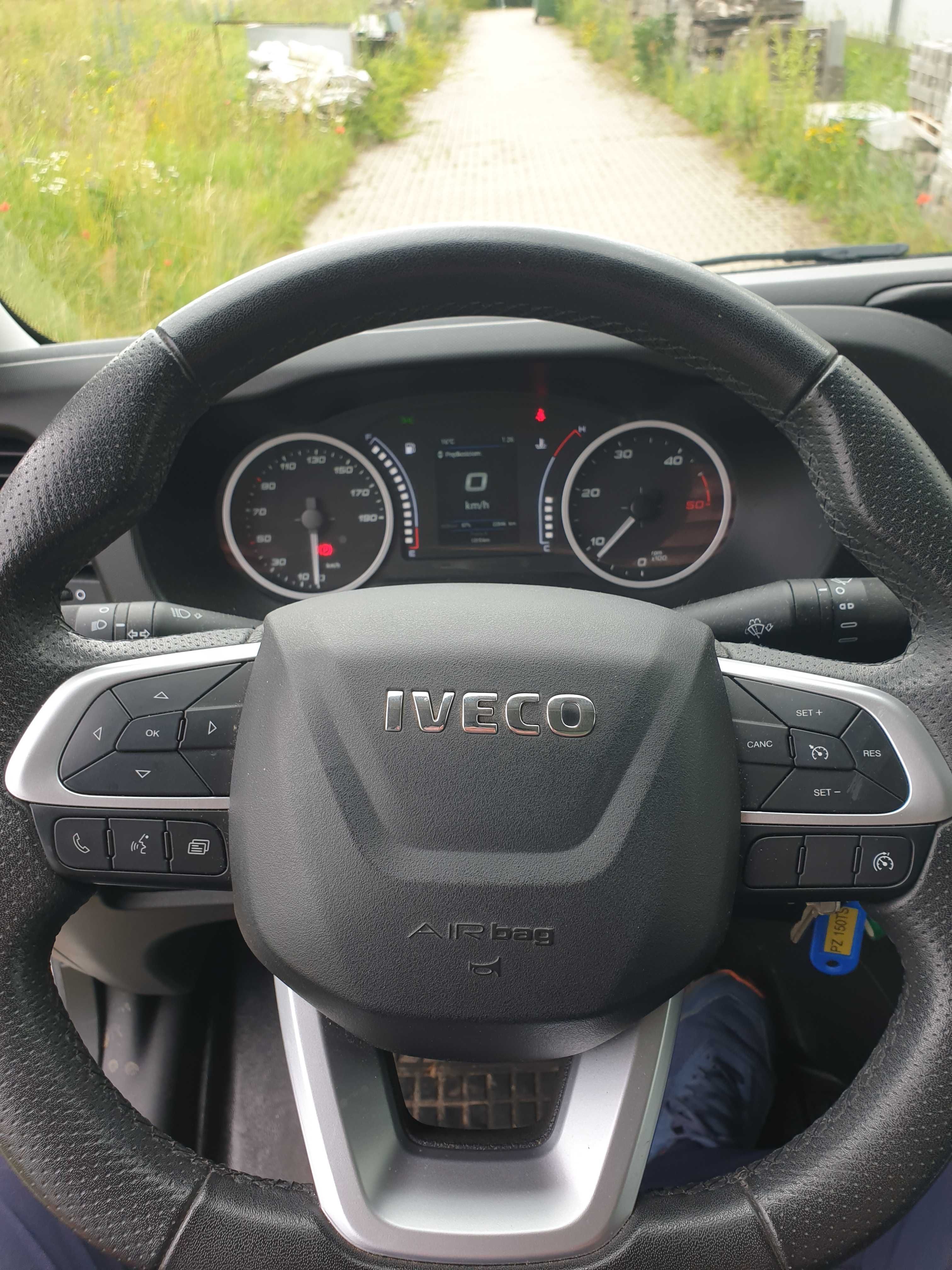 Iveco Daily 35S18 niski przebieg