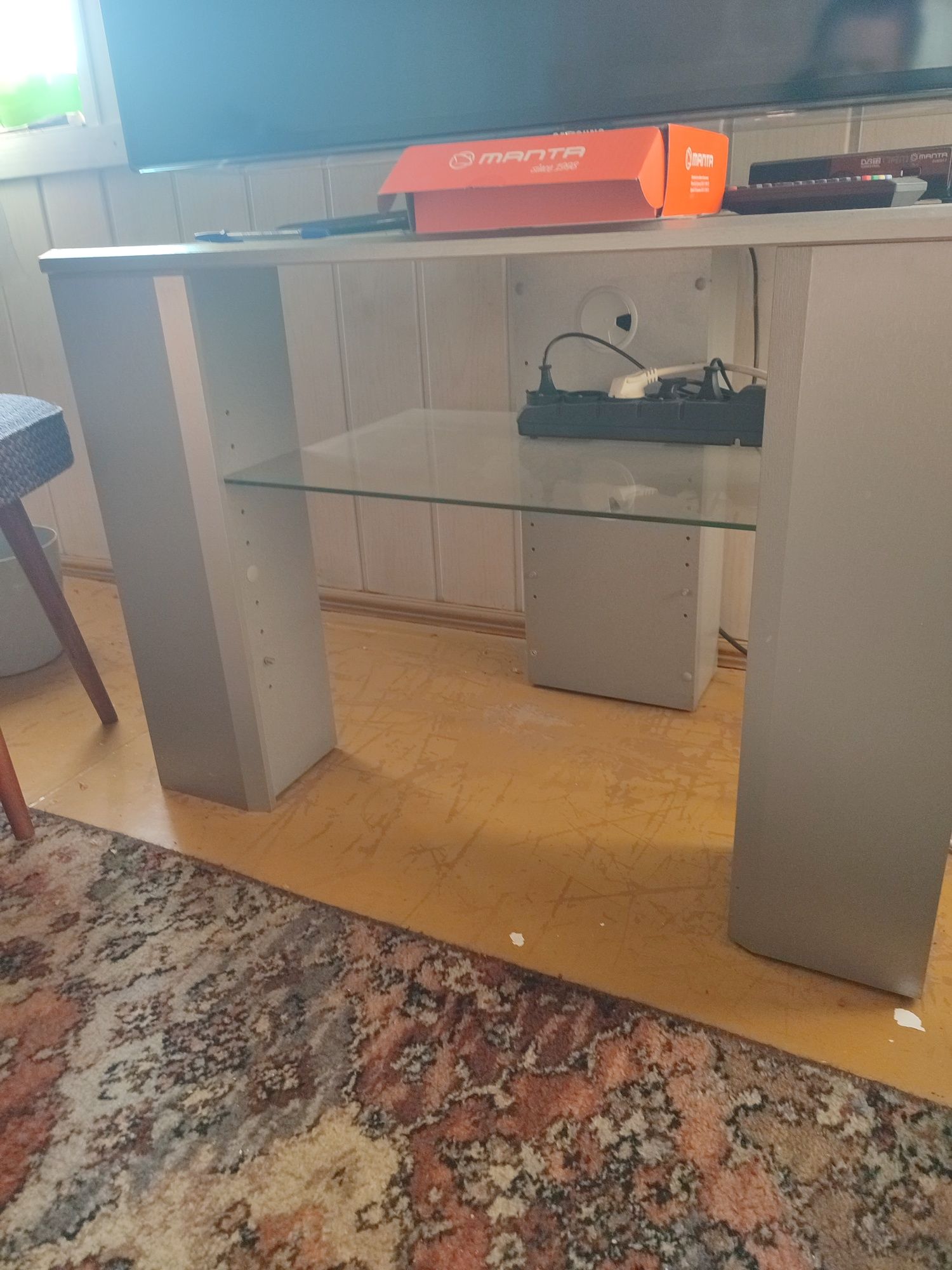 Szafka RTV pod tv