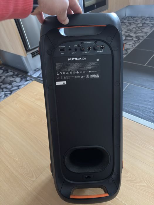 Coluna de som JBL partybox 100 /120W potencia