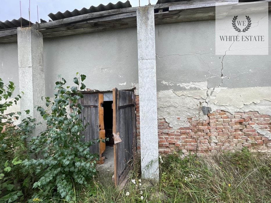 Продаж склад на ділянці 14 соток