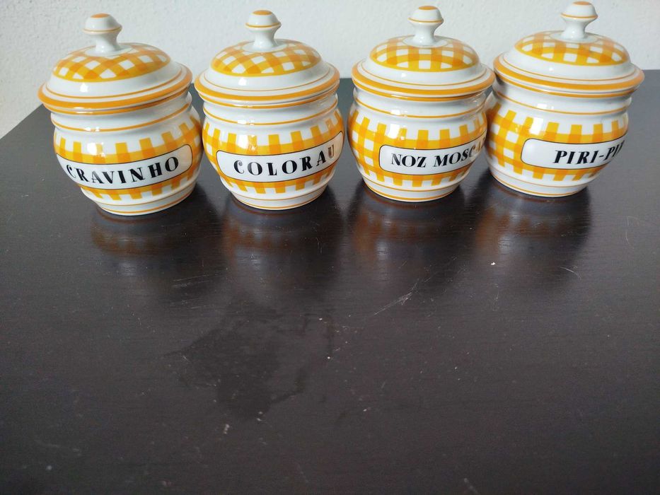 Conjunto de peças de cozinha