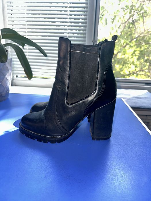 Чоботи жіночі Arezzo