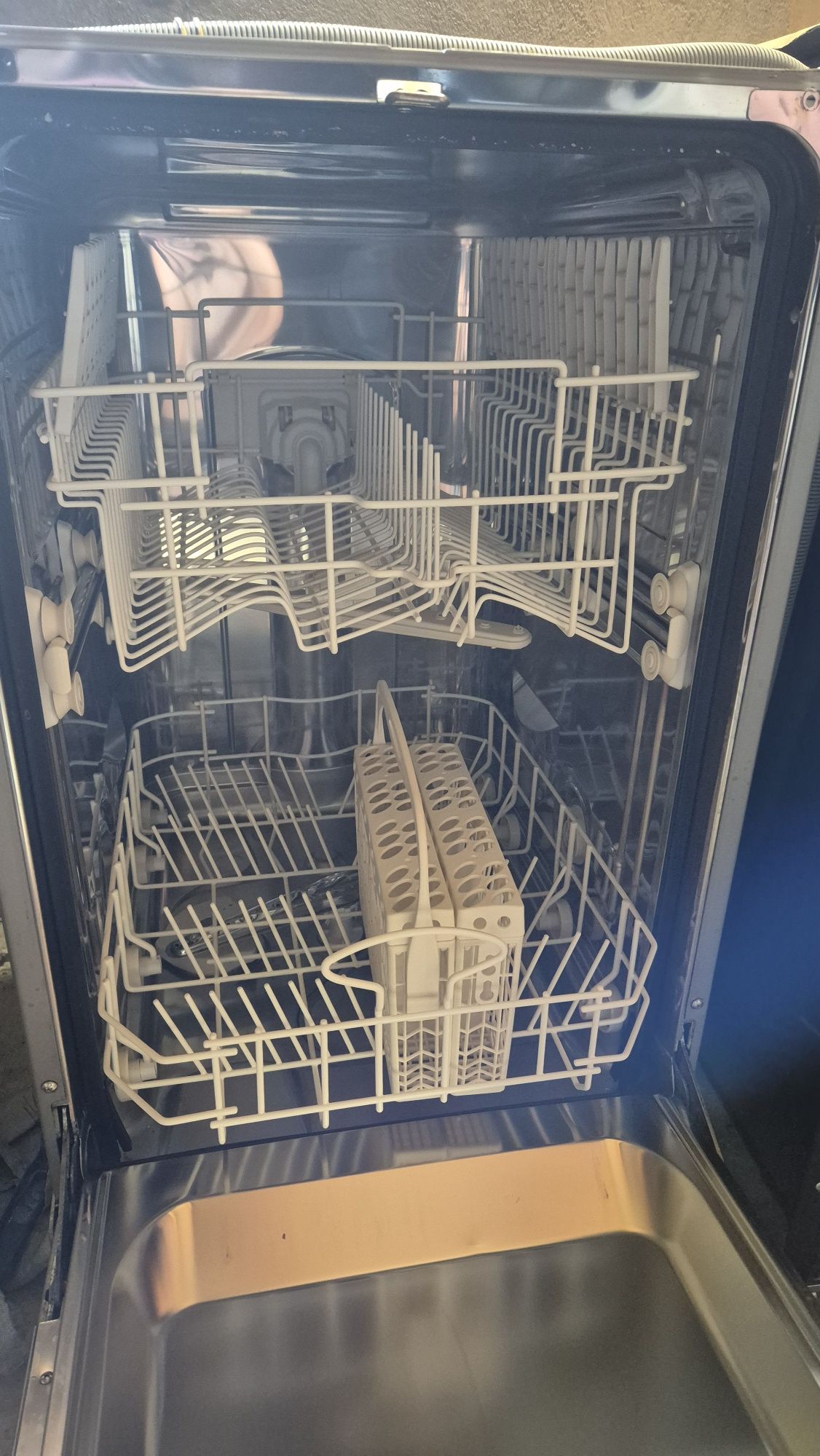 Zmywarka używana mała  zadbana sprawna whirlpool