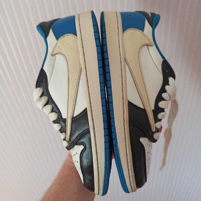 Кросівки Air Jordan 1 Retro x Travis Scott Розмір 39 (25 см.)