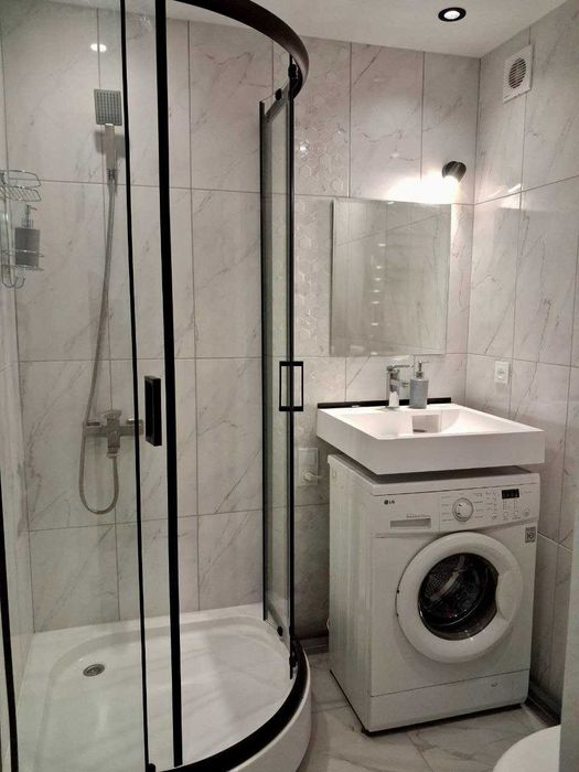 Посуточно, Центр,2-х ком, документы,стоянка, Люкс