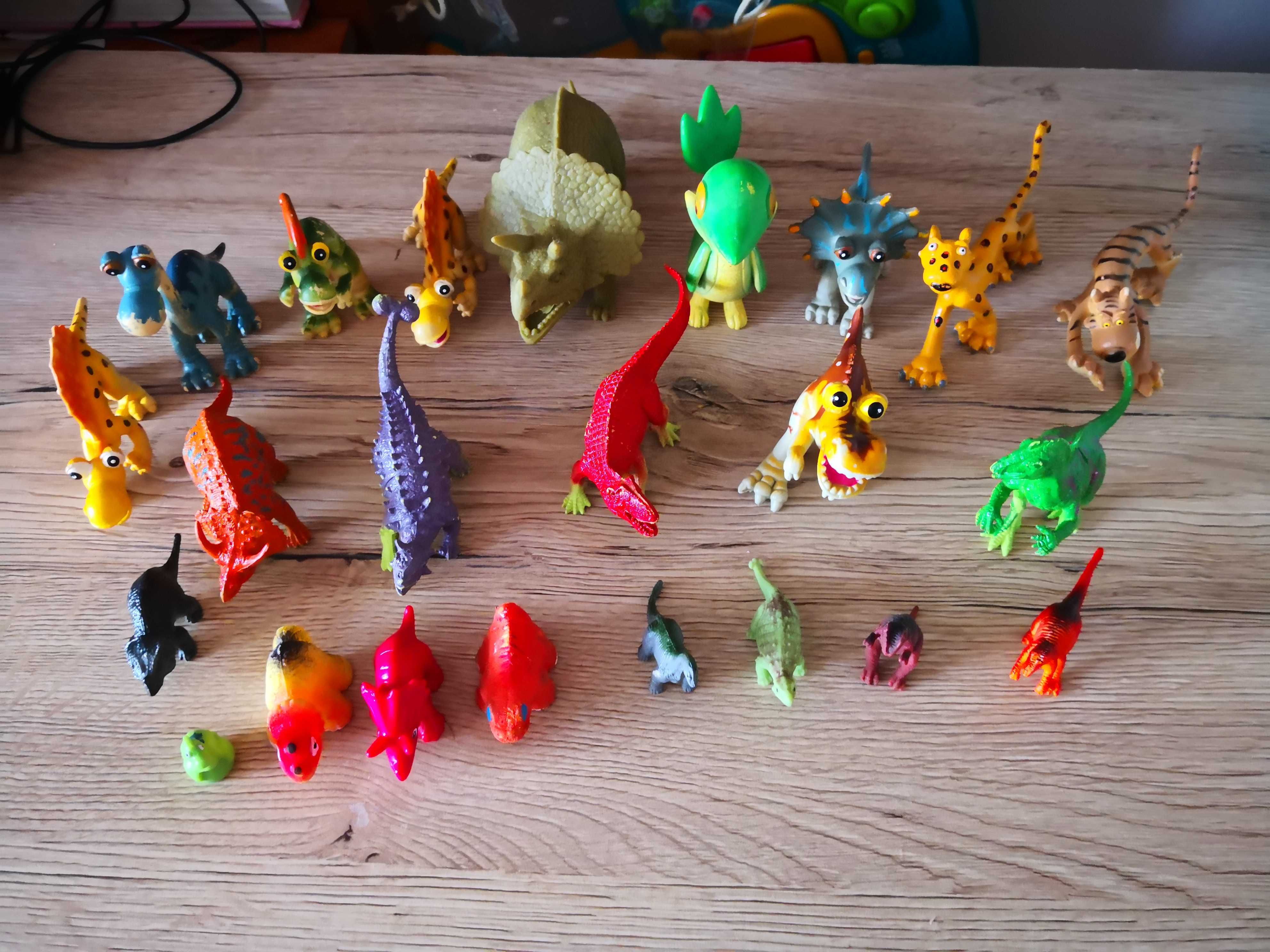 Figurki dinozaury 29szt