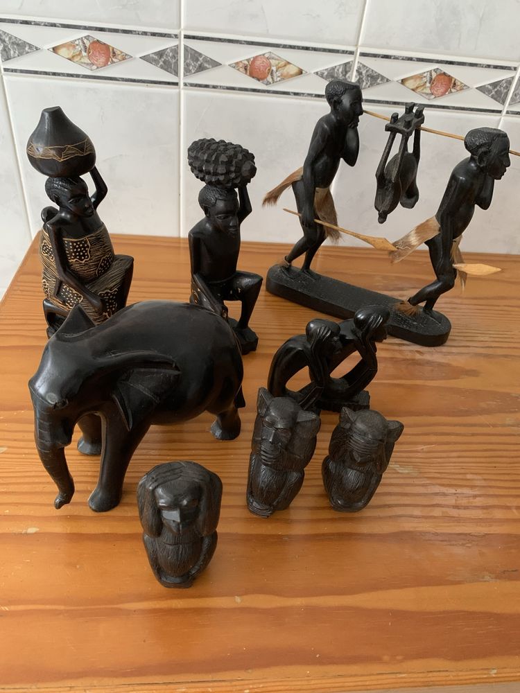 Estatuetas angolanas