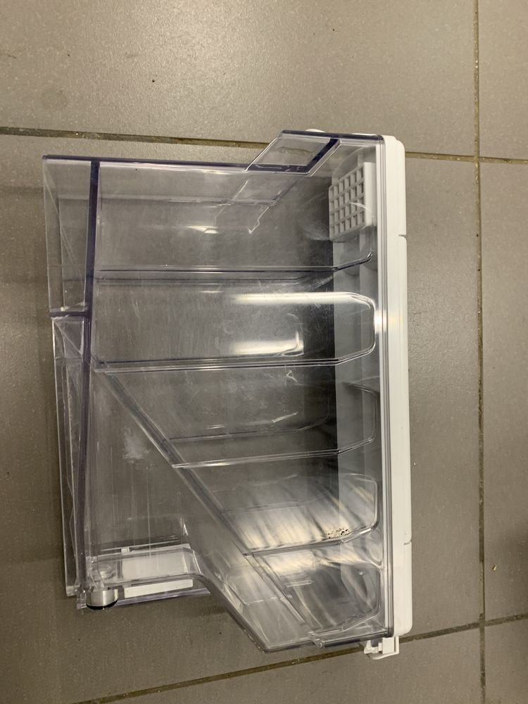 Liebherr ice maker pojemnik na wode