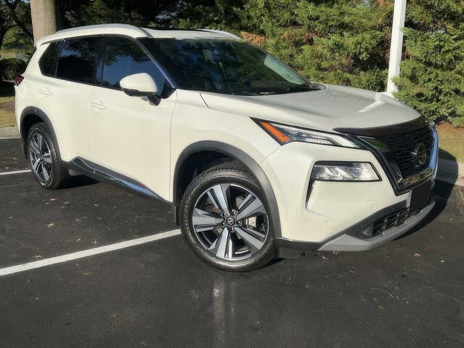 Nissan Rogue SL      2021