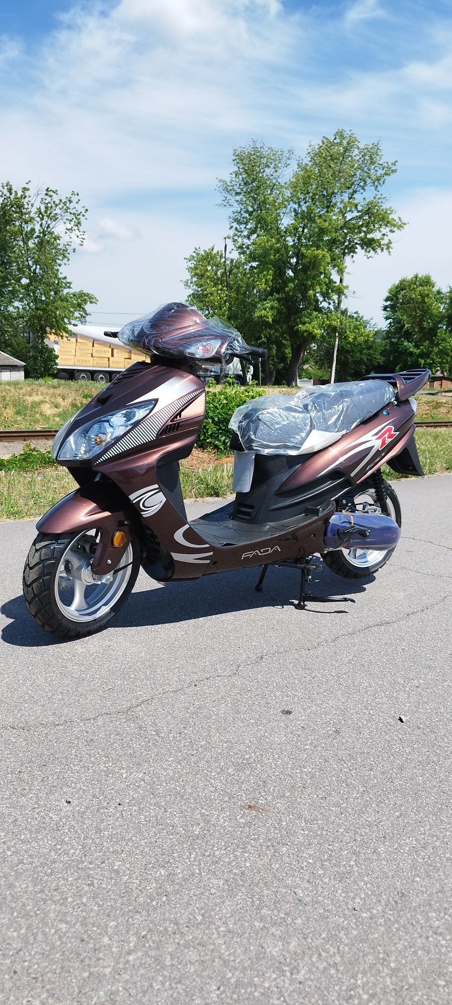 Скутер FADA YB150T-15D
