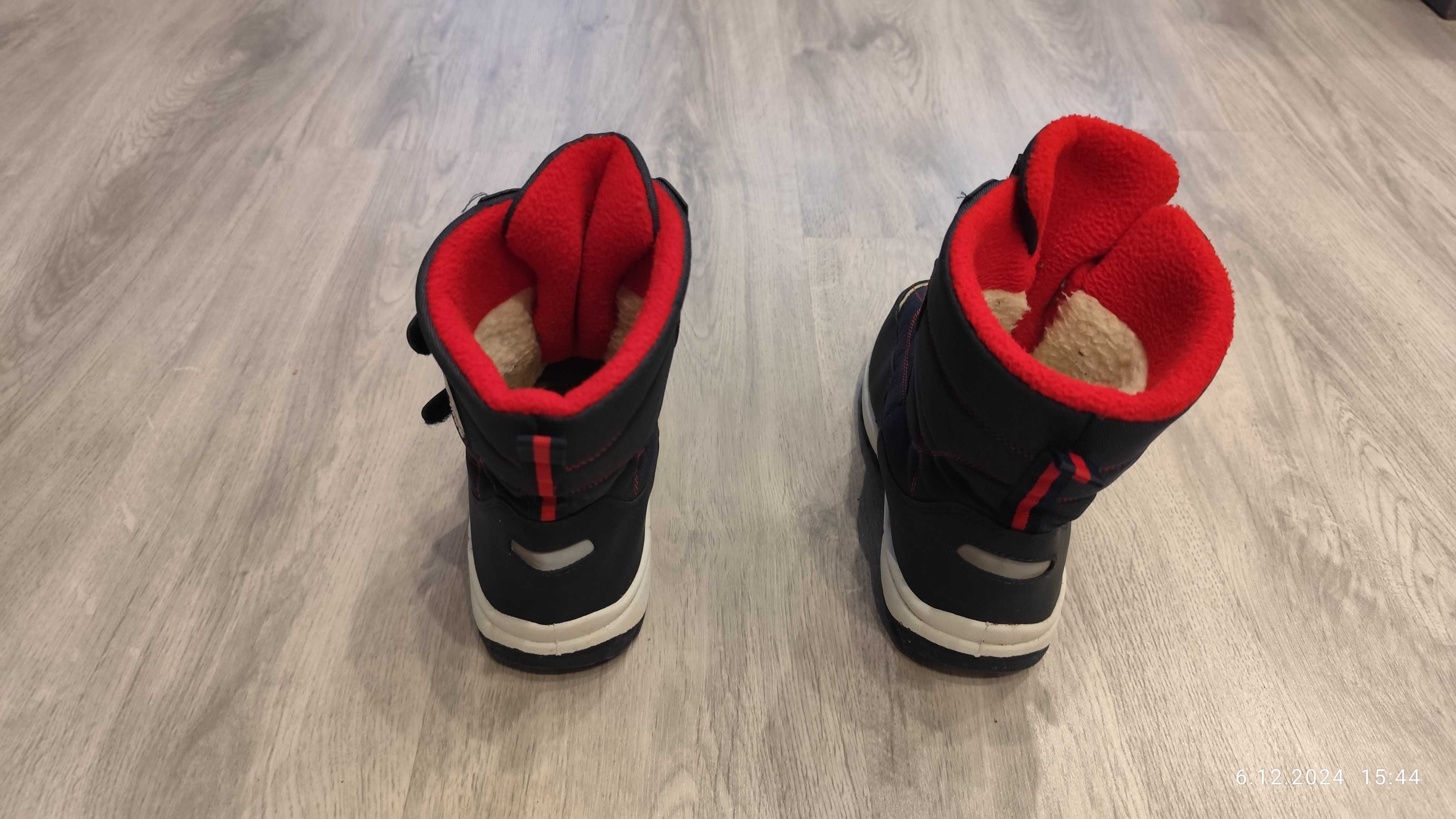 Buty chłopięce zimowe ocieplane do kombinezonu Lee Cooper  Rozmiar 35