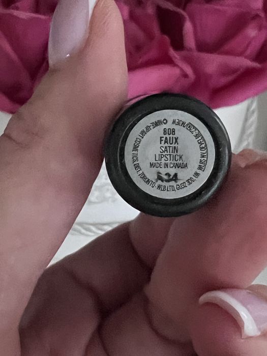 Pomadka szminka Mac Satin Lipstick 808 kolor Faux