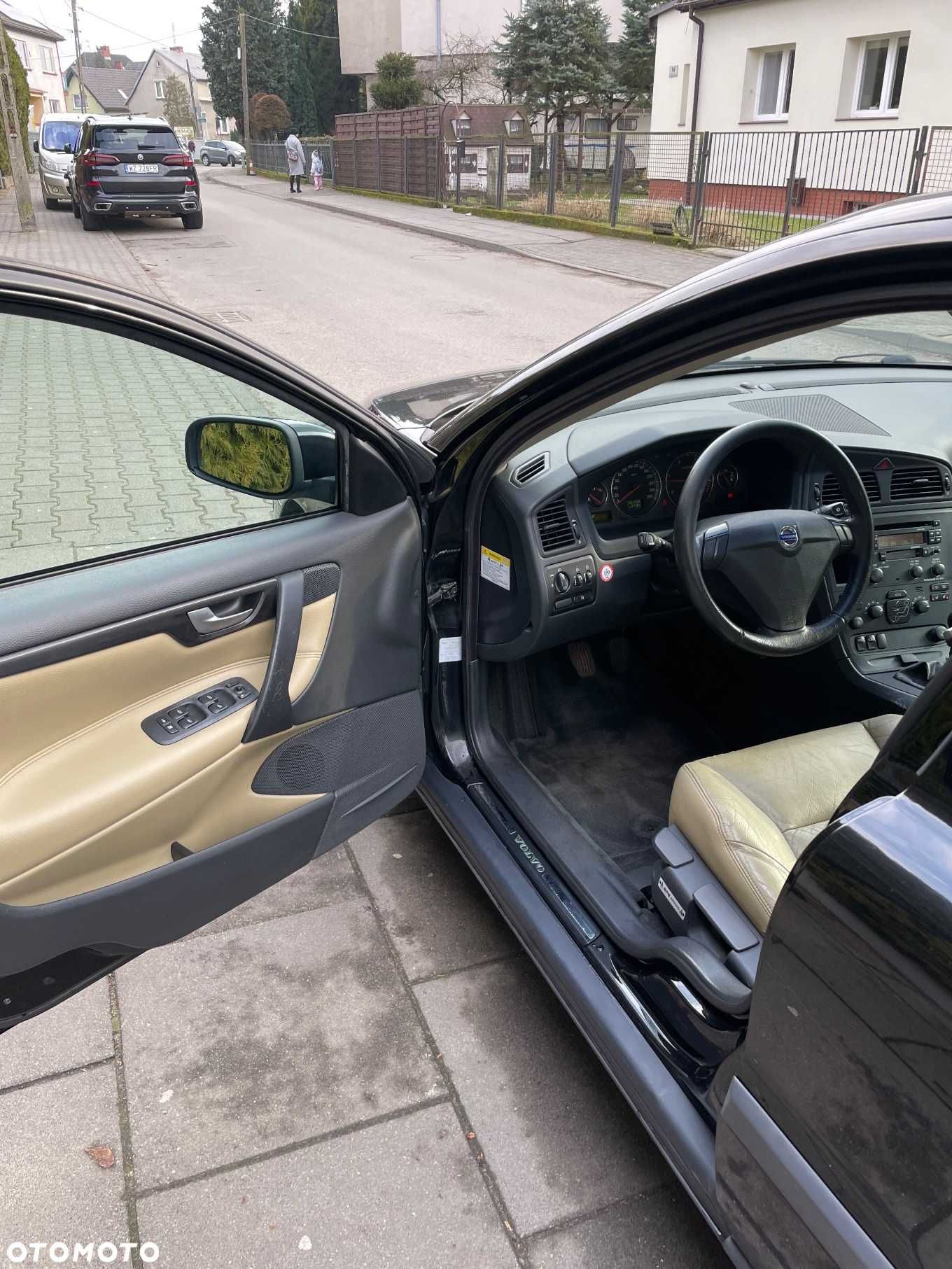 Volvo s60 2.4 Momentum uszkodzony