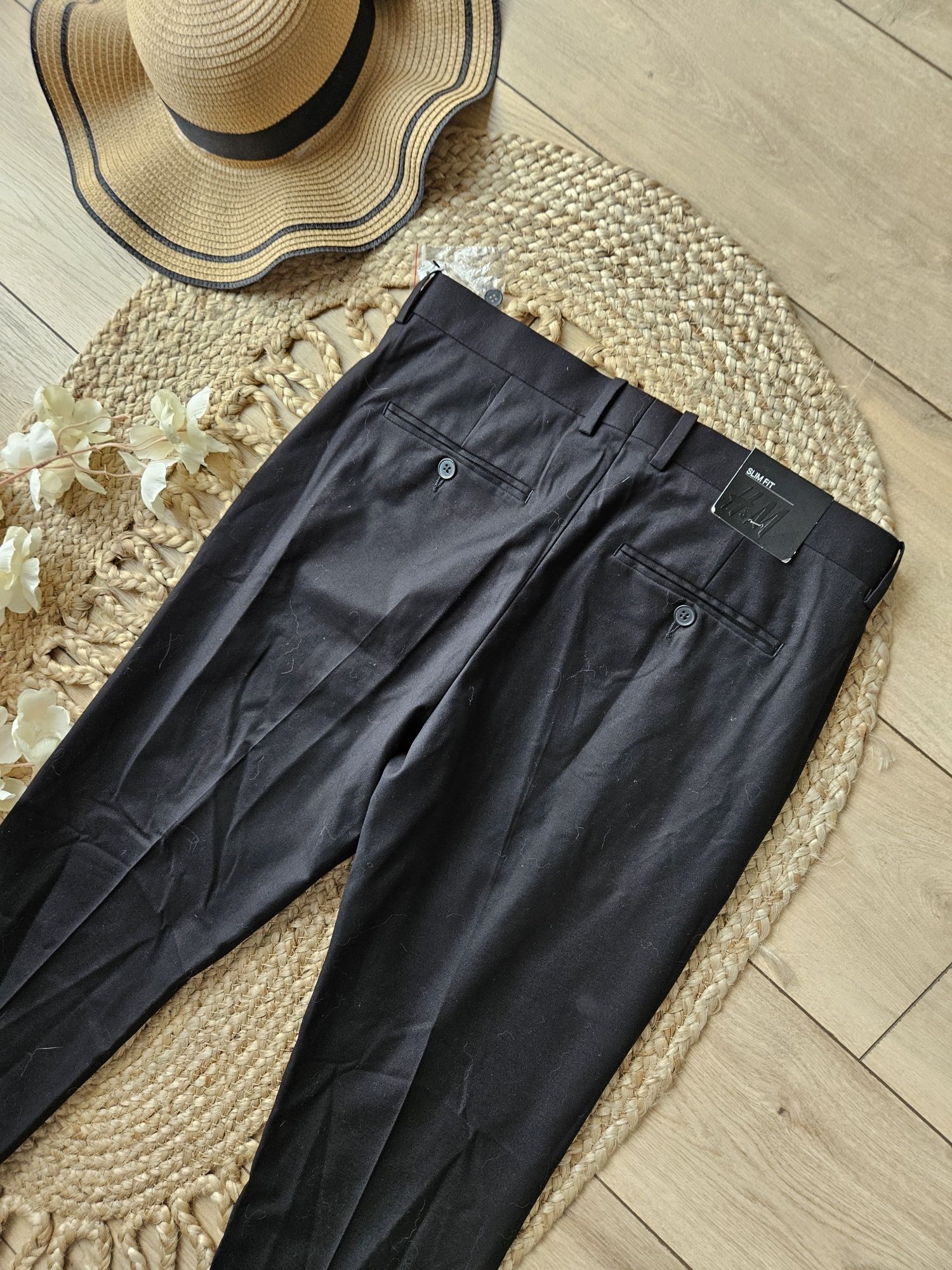 Nowe z metką! Eleganckie czarne spodnie garniturowe Slim Fit H&M 33R m