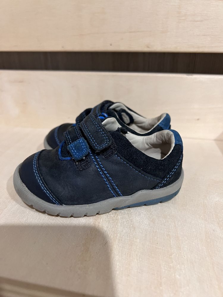 Взуття дитяче шкіряне Clarks 19