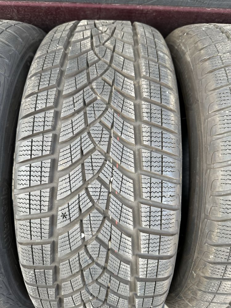 235/55/18 Goodyear ultra grip performace 2024 r