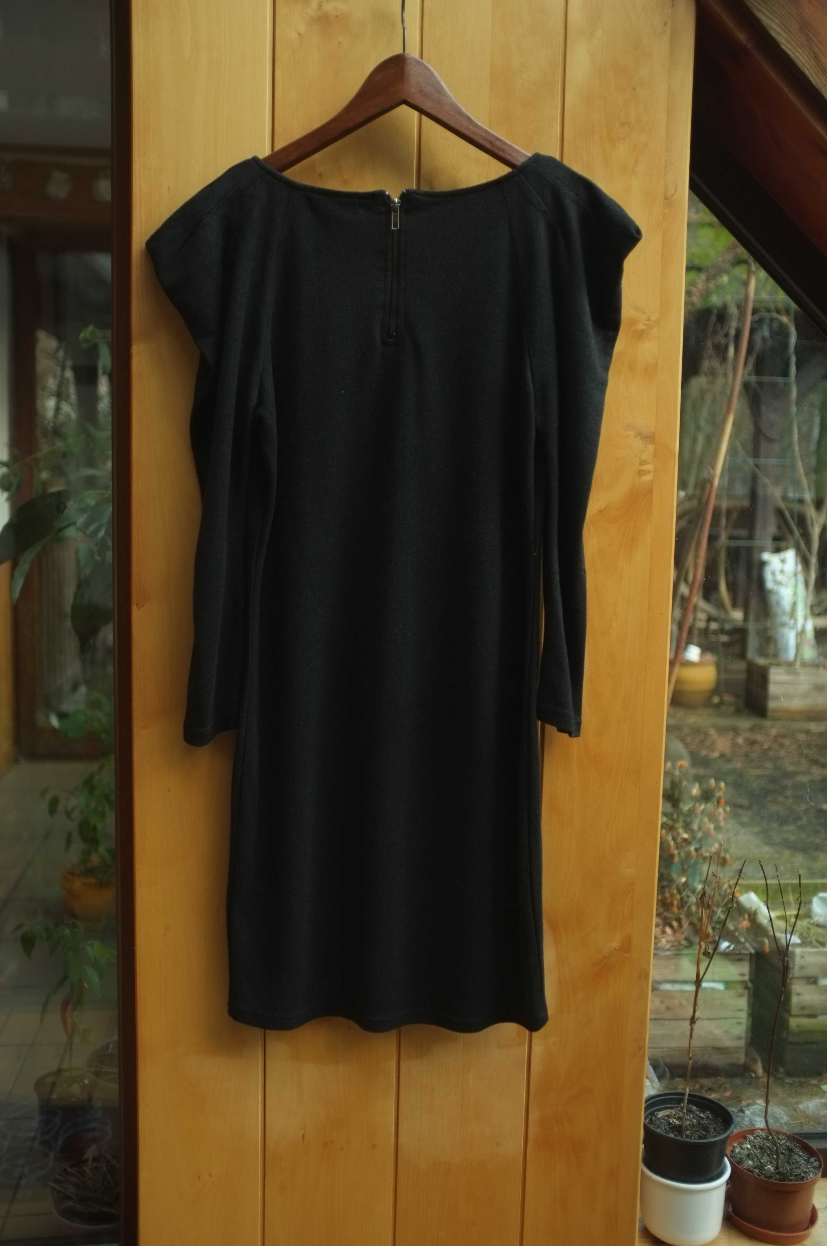 imprezowa sukienka brokatowa Soaked in Luxury czarna gotycka z bufkami