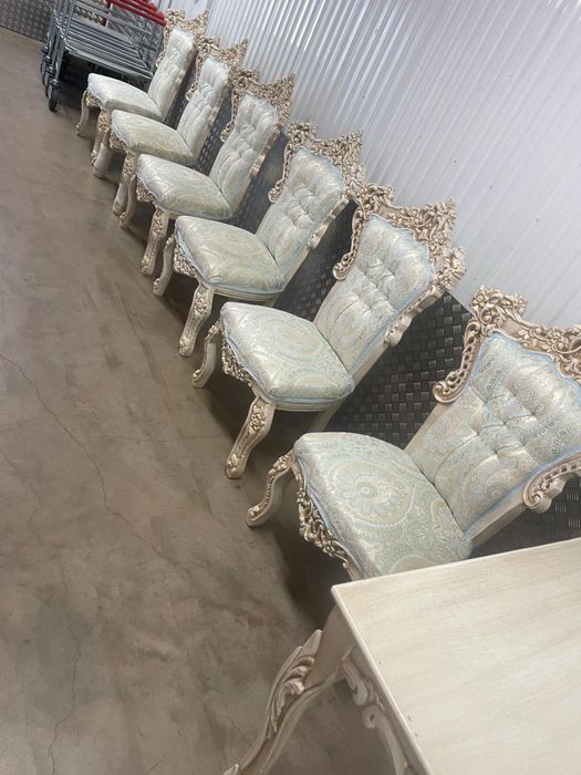 Komplet stół i 6 krzeseł