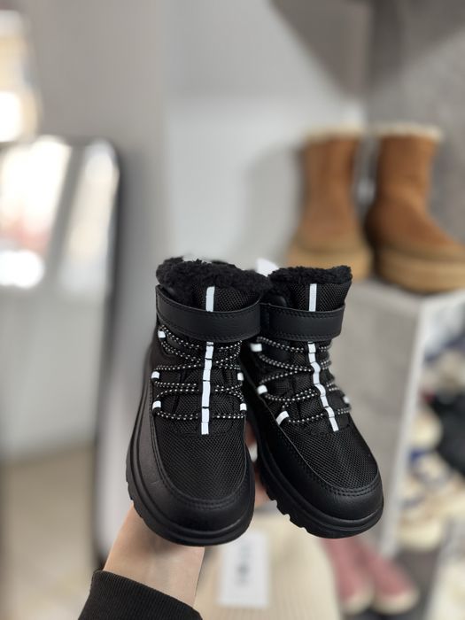 Взуття зимове чобітки H&M