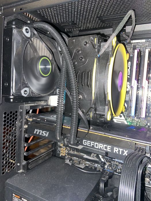 Продам Відео карту  RTX 2080 на водяному охолодженні + турбіна