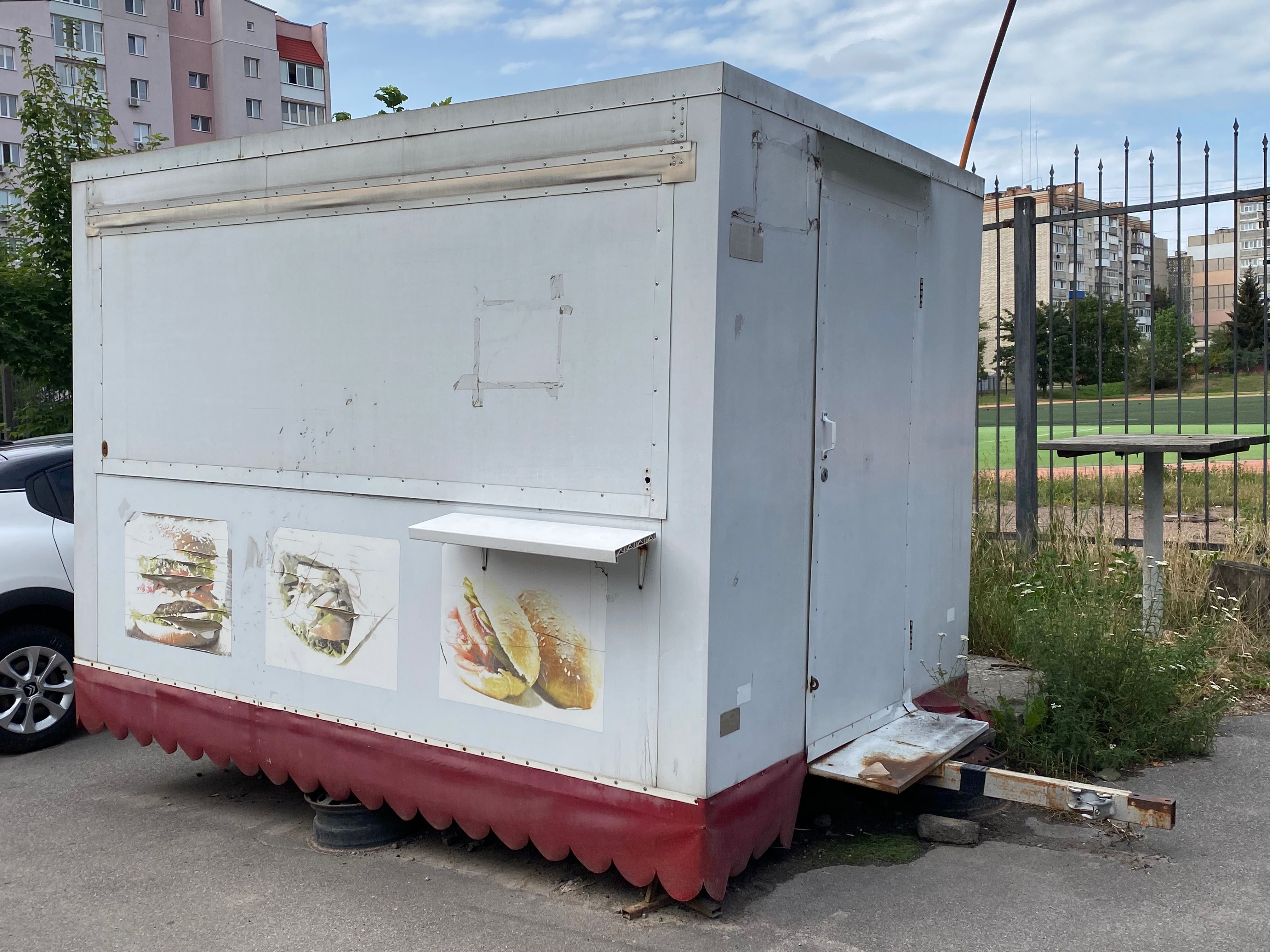 Причіп  ПГ 02-Б торгівельний павільйон
