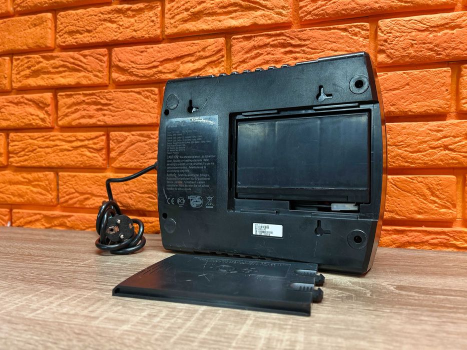 ДБЖ (ИБП) APC Back-UPS ES 550VA/ 550 ВА, 330 Вт + Новий АКБ на 12V 8Ah