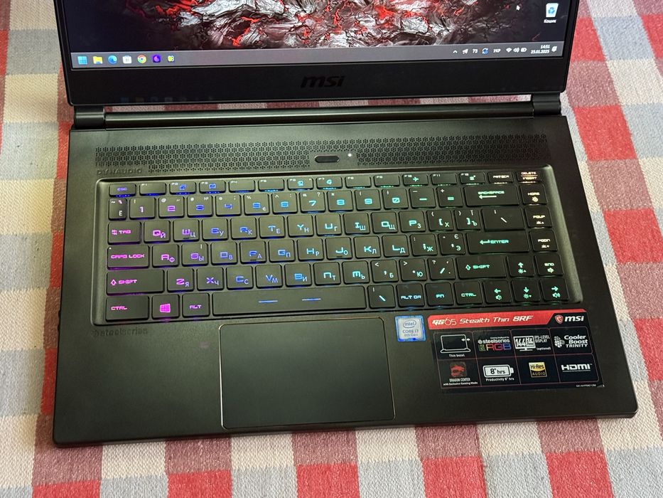 MSI GS65 Stealth 8RF 144Hz/i7-8750H/ 32GB/1TB SSD/GTX 1070 Max-Q 8GB