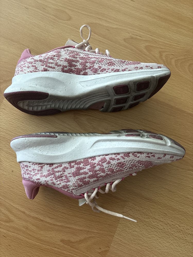 Tennis Nike 38 igual a Novo