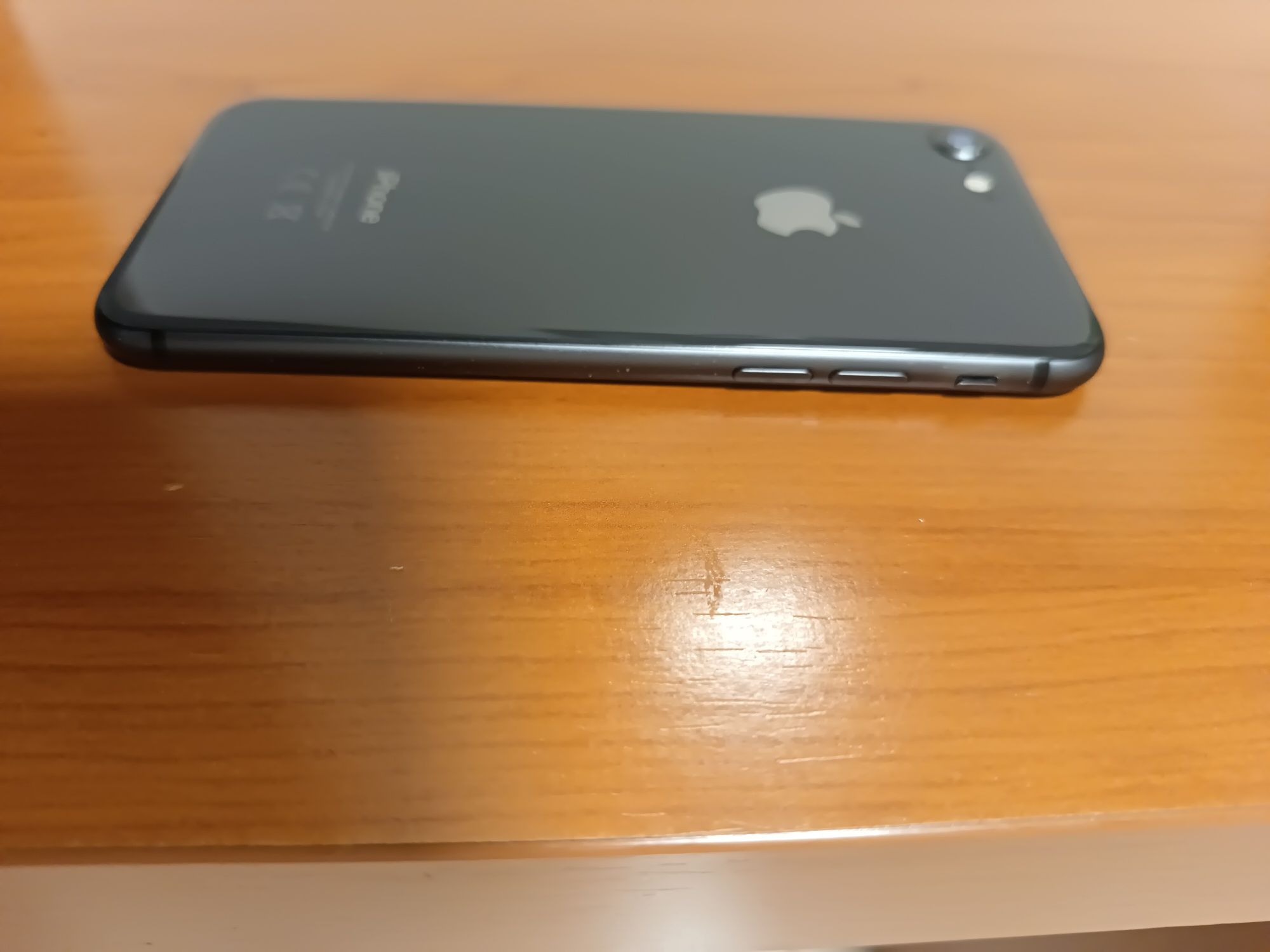 Vendo iPhone 8 black