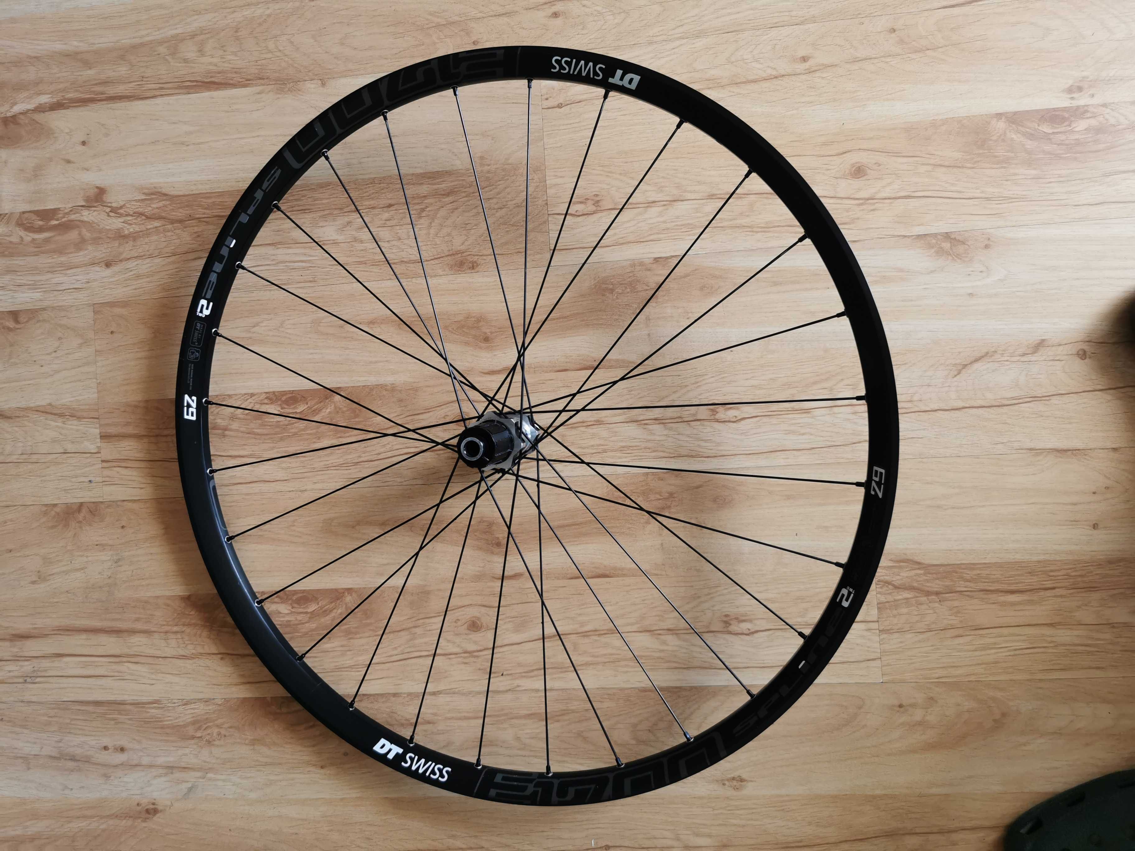 Koła  DT SWISS E1700 Spline  29", 25 MM, TUBELESS READY