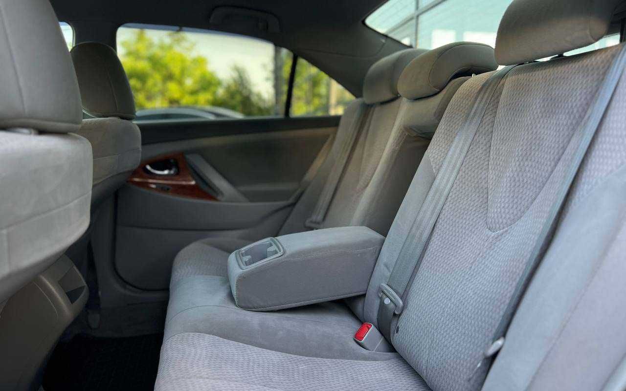 Toyota Camry 2011