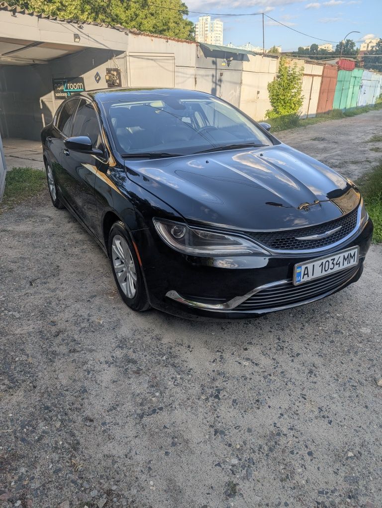 Авто Chrysler 200