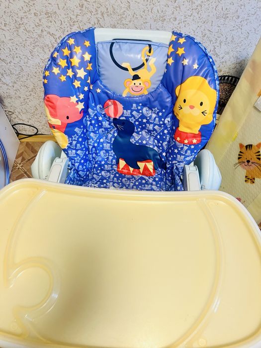 Дитячий стілець для годуванняя Chicco Polly