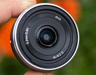 Об'єктив до бездзеркальних камер Sony E Sony 16 2.8