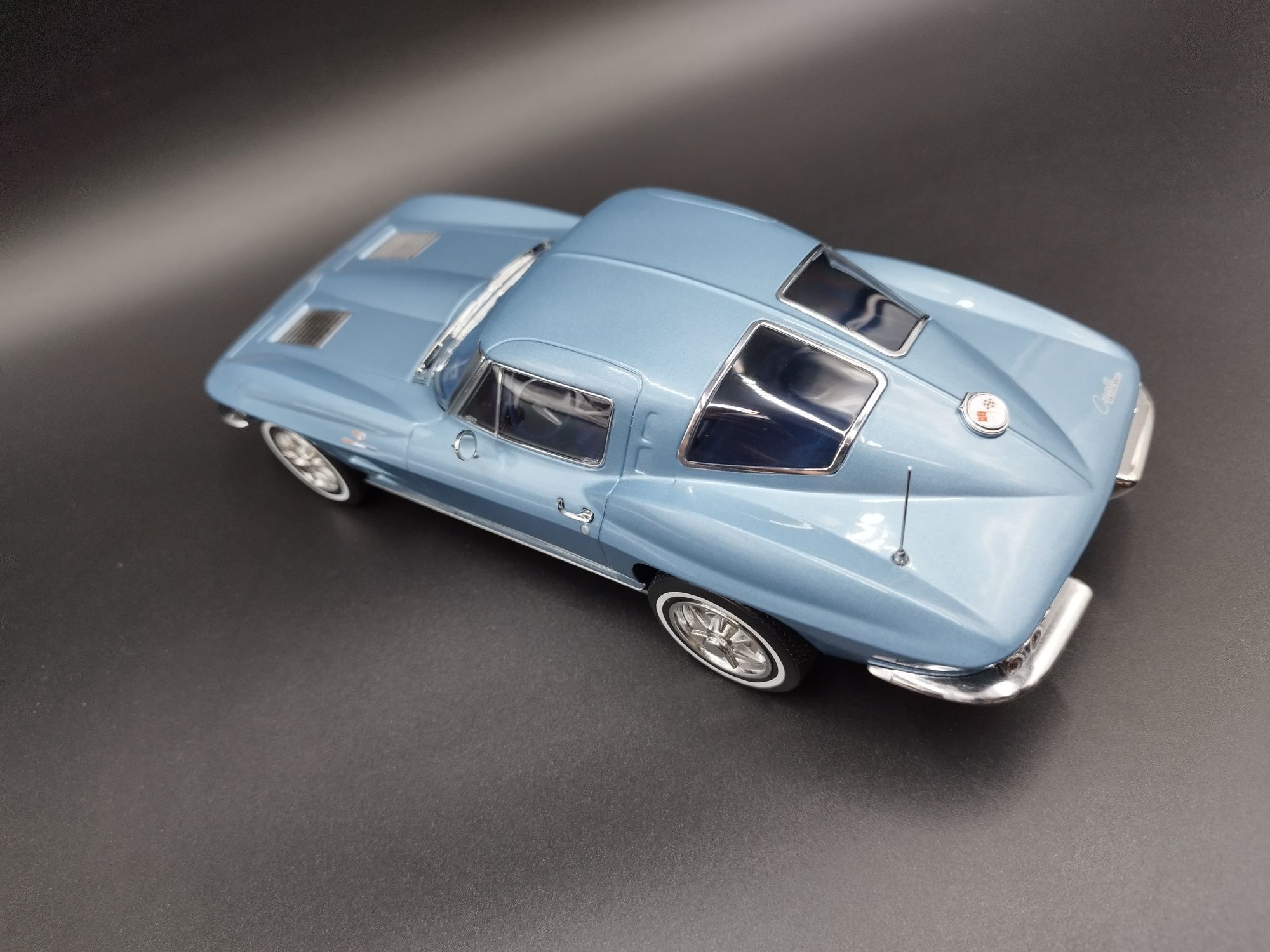 1:18 Norev 1963 Chevrolet Corvette Sting Ray Model nowy