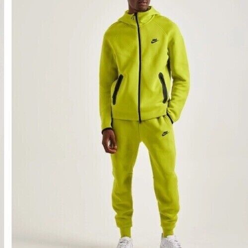 Nike Tech Fleece костюм