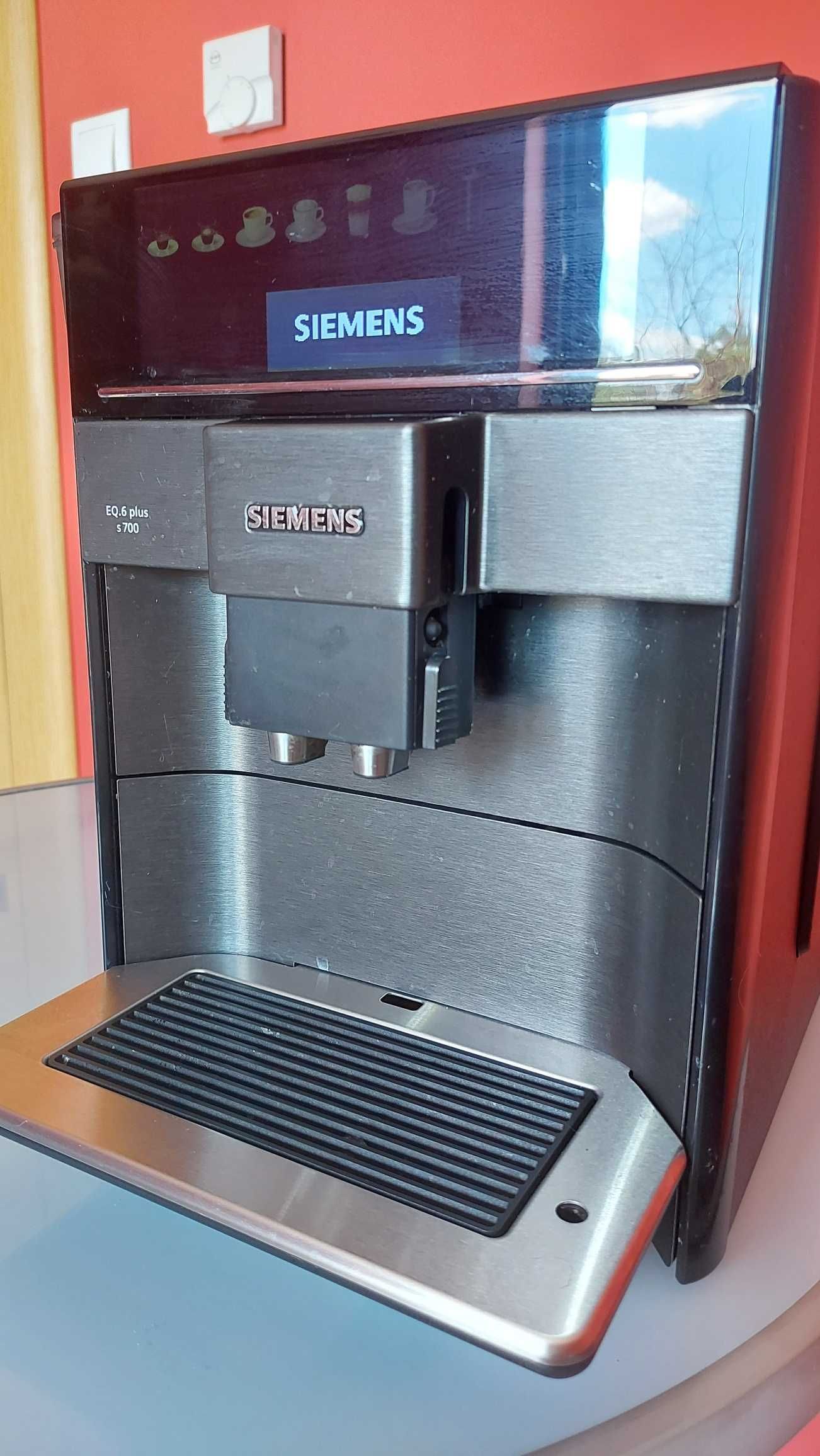 ekspres kawiarka SIEMENS EQ.6 PLUS S700