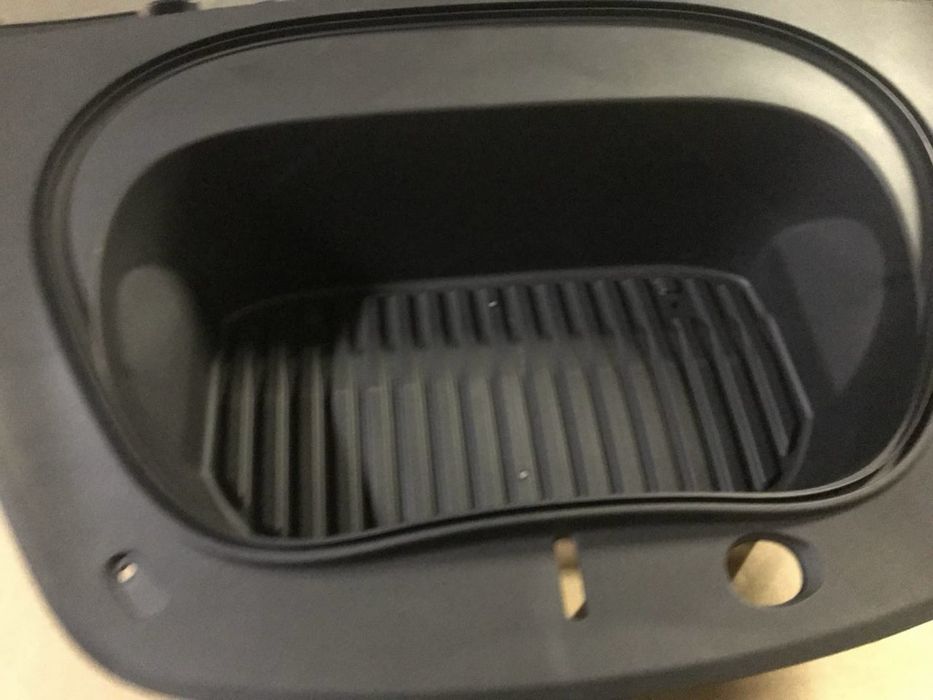 Корито, ванна, бокс підкапотний tesla model 3 highland 2024