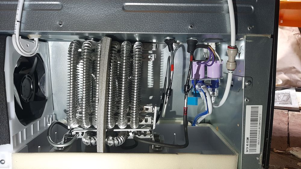 Ящики, полички, компресор для холодильника Gorenje NRS9182