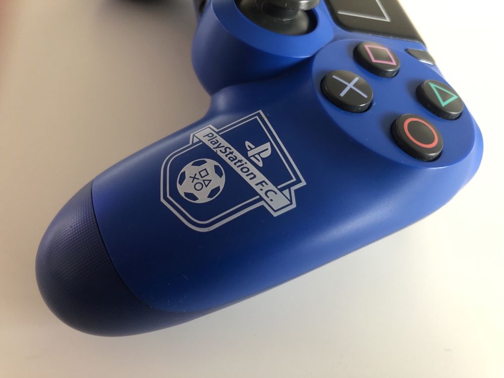 Pad PS4 V2 Limitowany F.C Champions