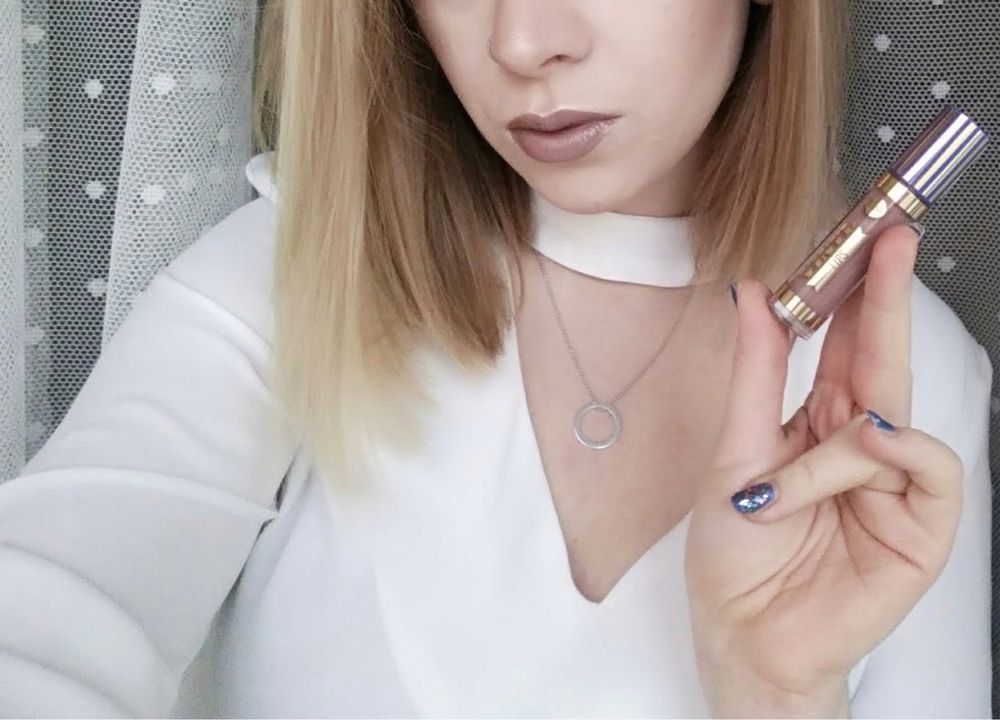 Bell Vinyl Lips winylowa pomadka 01 Circus Peanuts beżowa nude SZYBKO