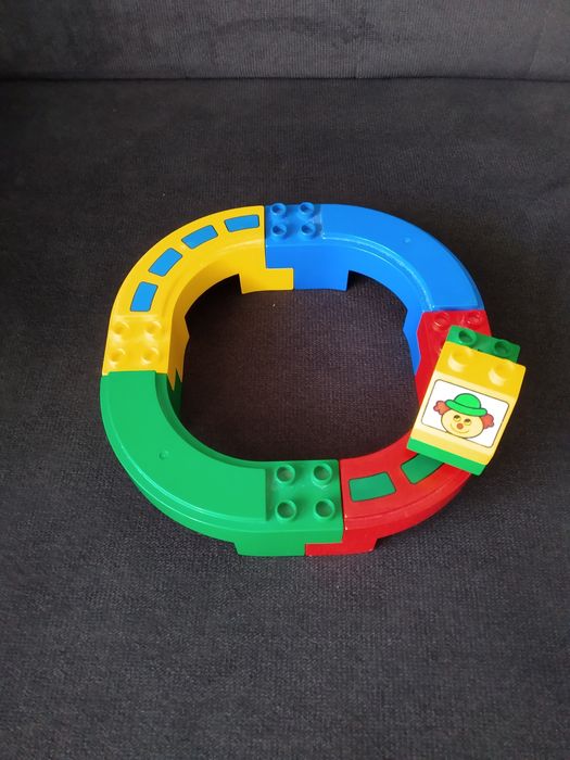 LEGO Duplo kreatywne klocki w wiaderku z pokrywką, aż 83szt.