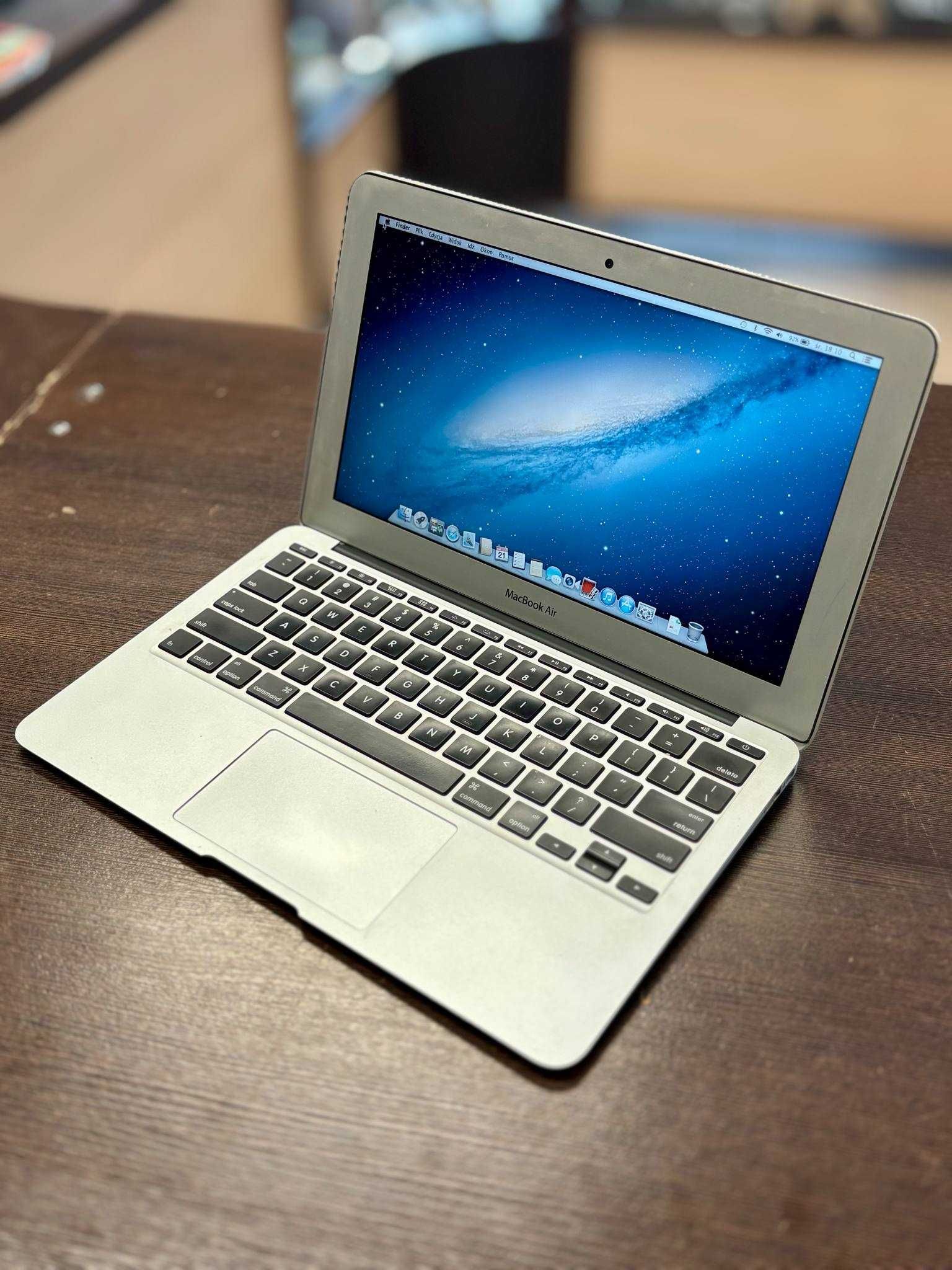 Laptop Apple Macbook Air 11 " Intel Core i5 4 GB / 128 GB srebrny