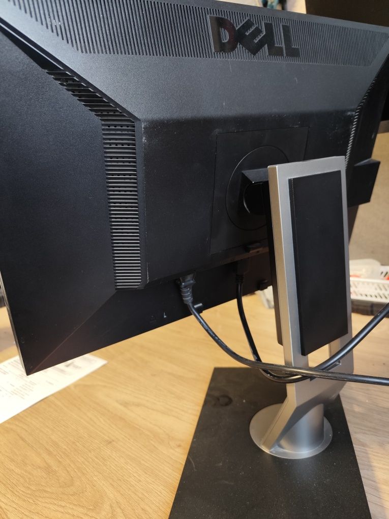 Monitor Dell 22 cale p2210