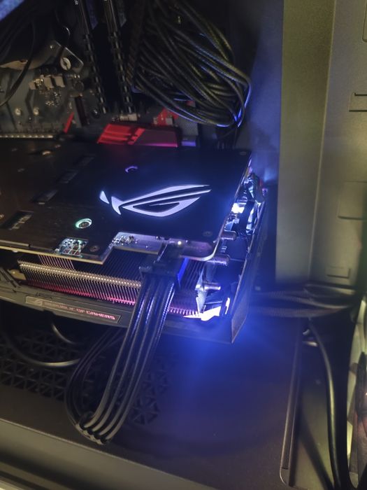 PC Gaming i5 + ASUS ROG Z370 + 32 GB + Asus ROG GTX 1070ti 8gb + SSD +