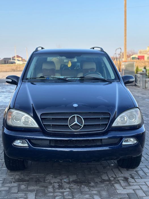 Mercedes-Benz M-Class 2004