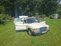 Mercedes W123 2.4D BECZKA