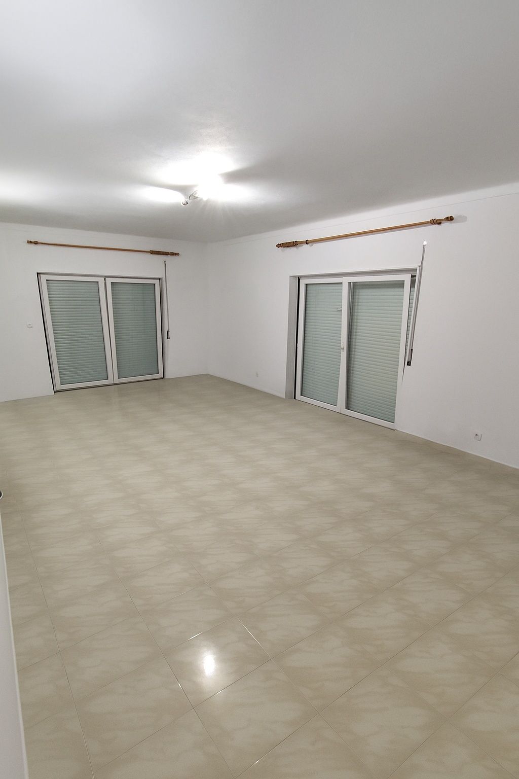 Alugo Casa em Mafra